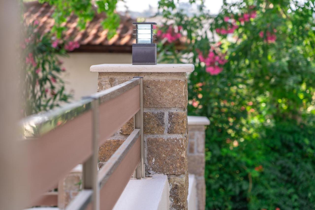 Ferienwohnung Νεφέλη-Σπίτι Ολόκληρο Για Αξέχαστες Διακοπές Στην Σιβηρη Siviri Exterior foto